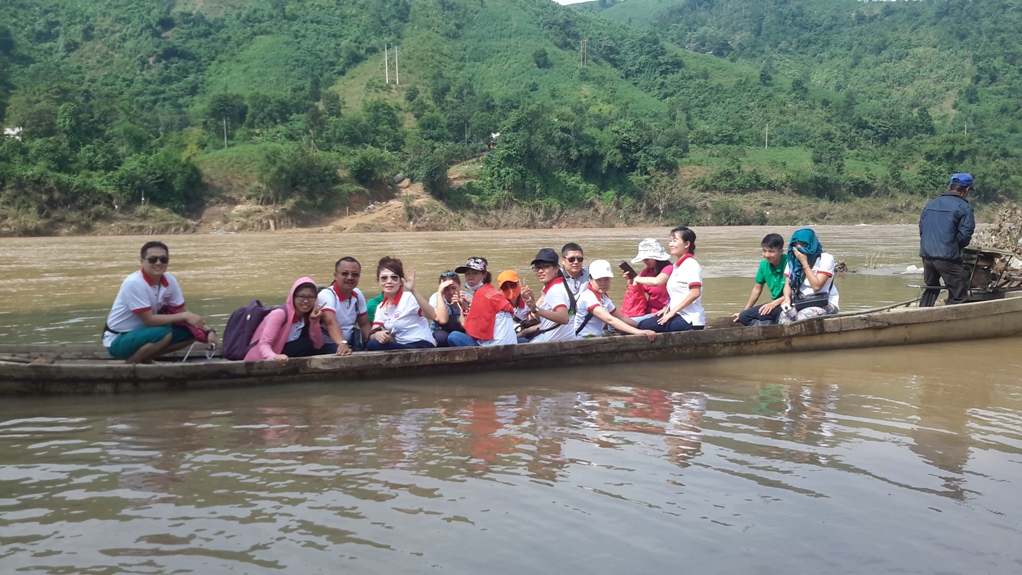 Hành trình đến với vùng lũ Quảng Trị