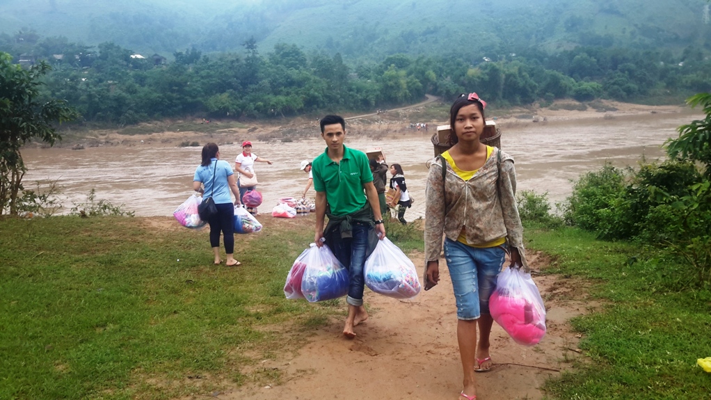 Hành trình đến với vùng lũ Quảng Trị