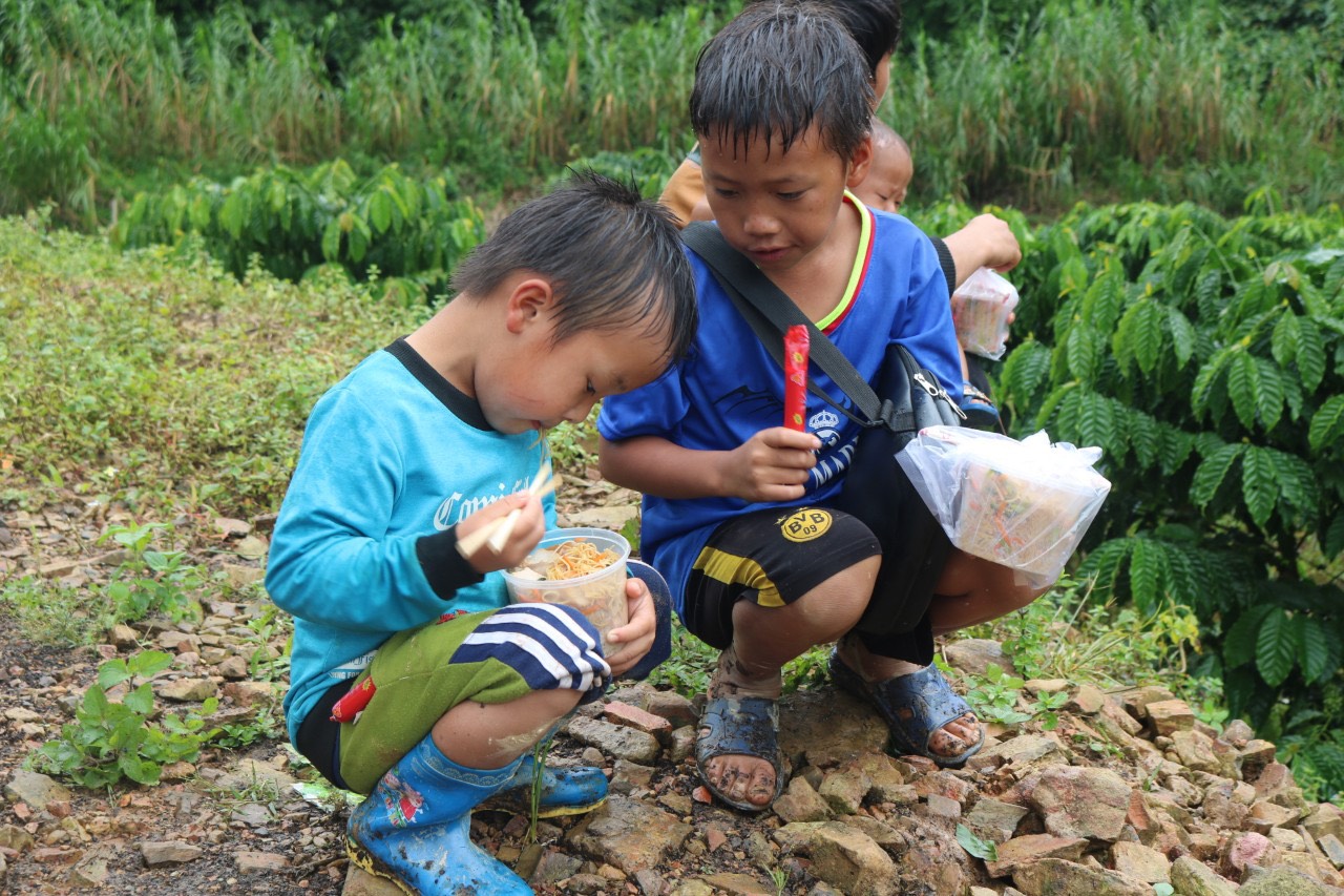 “VẼ GIẤC MƠ CHO EM” lần thứ 8 tại Đắc Nông