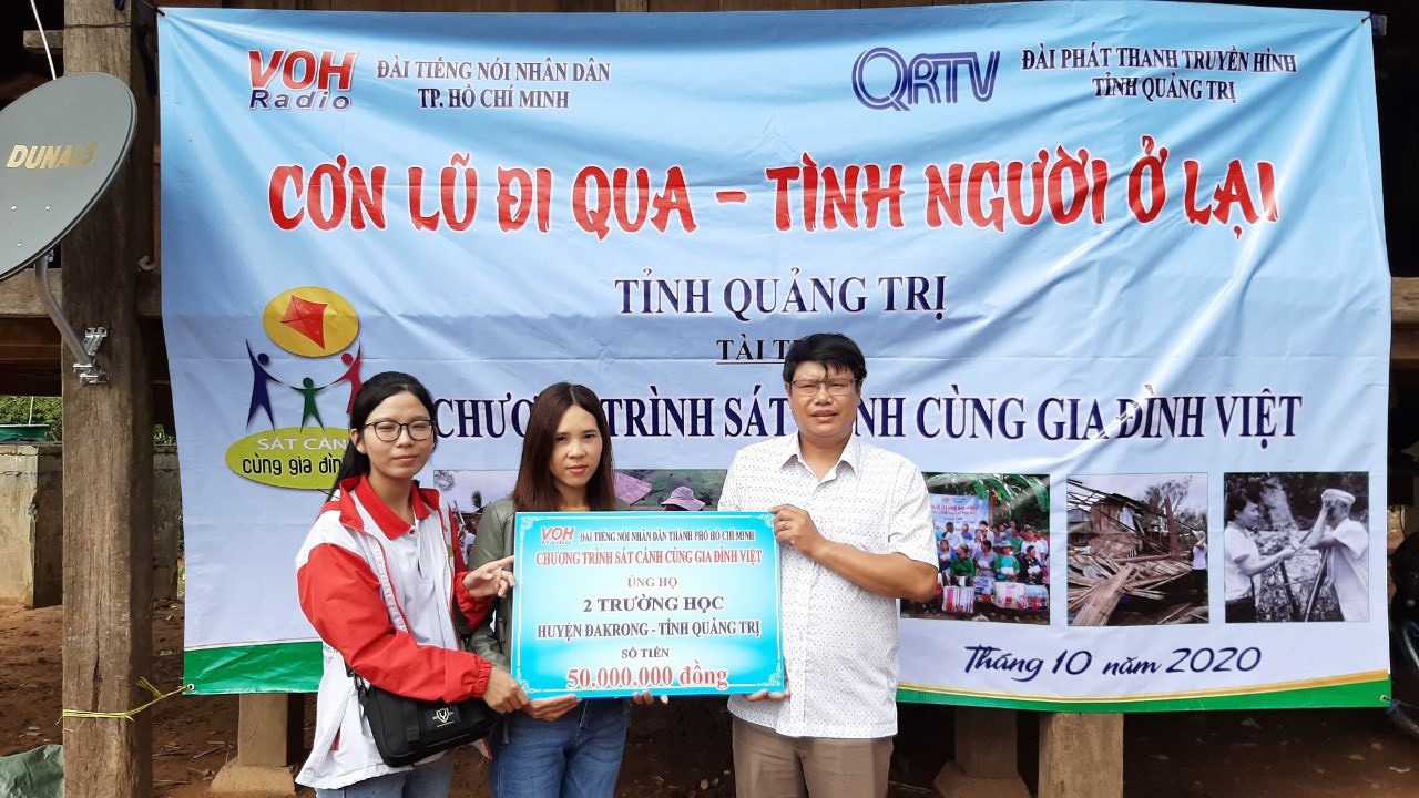 CÙNG EM ĐI QUA MÙA LŨ!