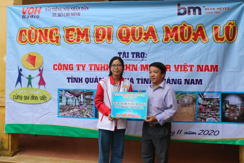 CÙNG EM ĐI QUA MÙA LŨ!