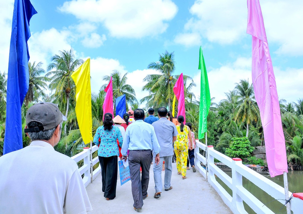NHỊP CẦU KẾT NỐI YÊU THƯƠNG