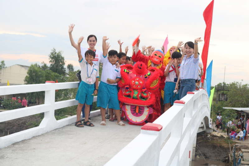 NHỊP CẦU KẾT NỐI YÊU THƯƠNG