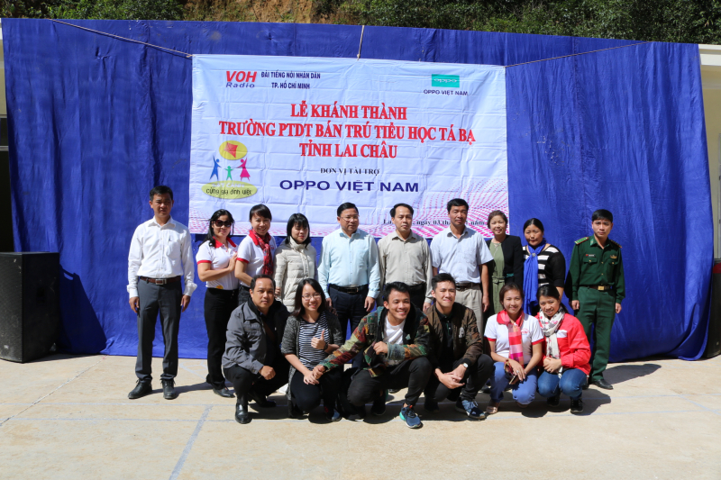NHỮNG MÁI TRƯỜNG THƯƠNG YÊU