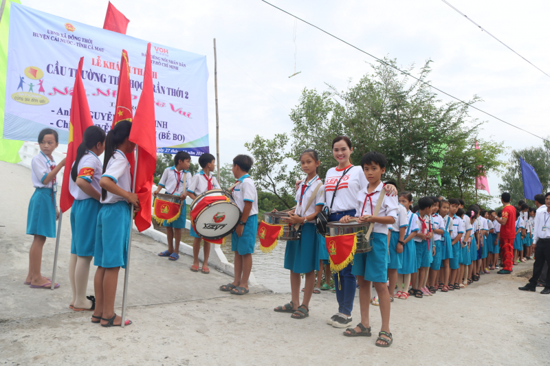 NHỊP CẦU KẾT NỐI YÊU THƯƠNG
