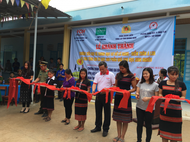NHỮNG MÁI TRƯỜNG THƯƠNG YÊU