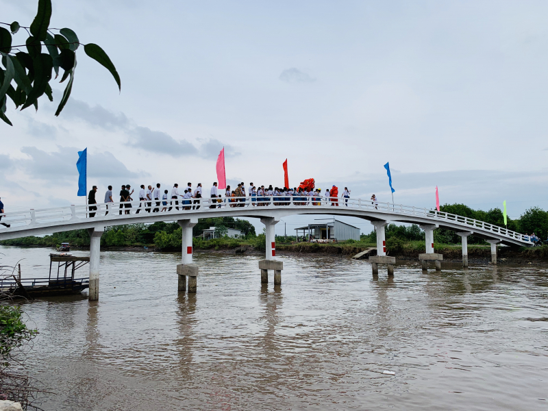 NHỊP CẦU KẾT NỐI YÊU THƯƠNG