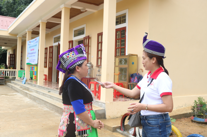 NHỮNG MÁI TRƯỜNG THƯƠNG YÊU