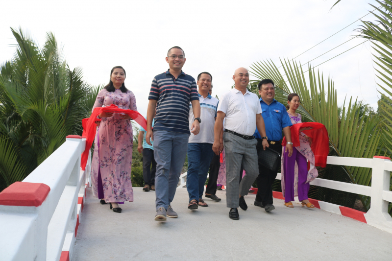 NHỊP CẦU KẾT NỐI YÊU THƯƠNG