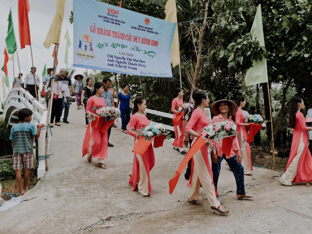 NHỊP CẦU KẾT NỐI YÊU THƯƠNG