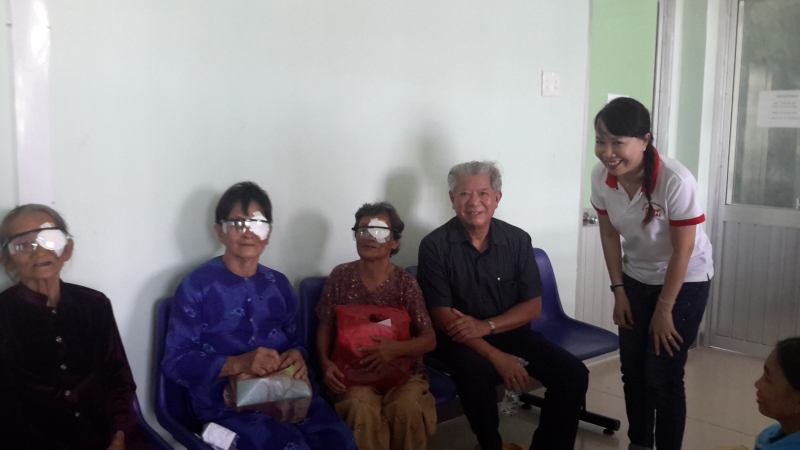 HOẠT ĐỘNG MỔ MẮT