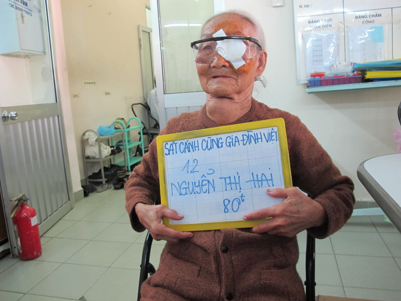 HOẠT ĐỘNG MỔ MẮT