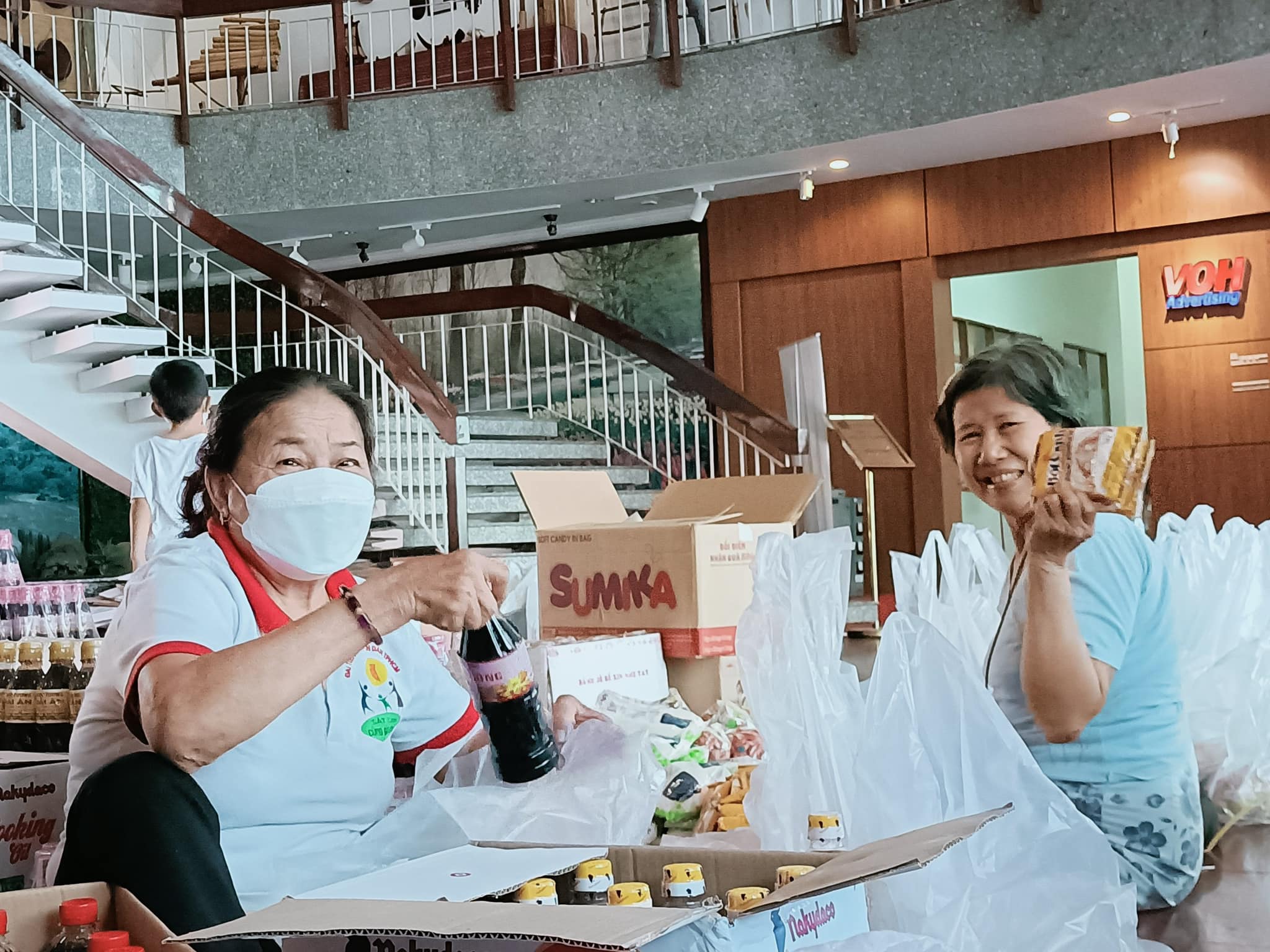 MÙA XUÂN YÊU THƯƠNG 2022 - GÓI 1000 PHẦN QUÀ TẾT