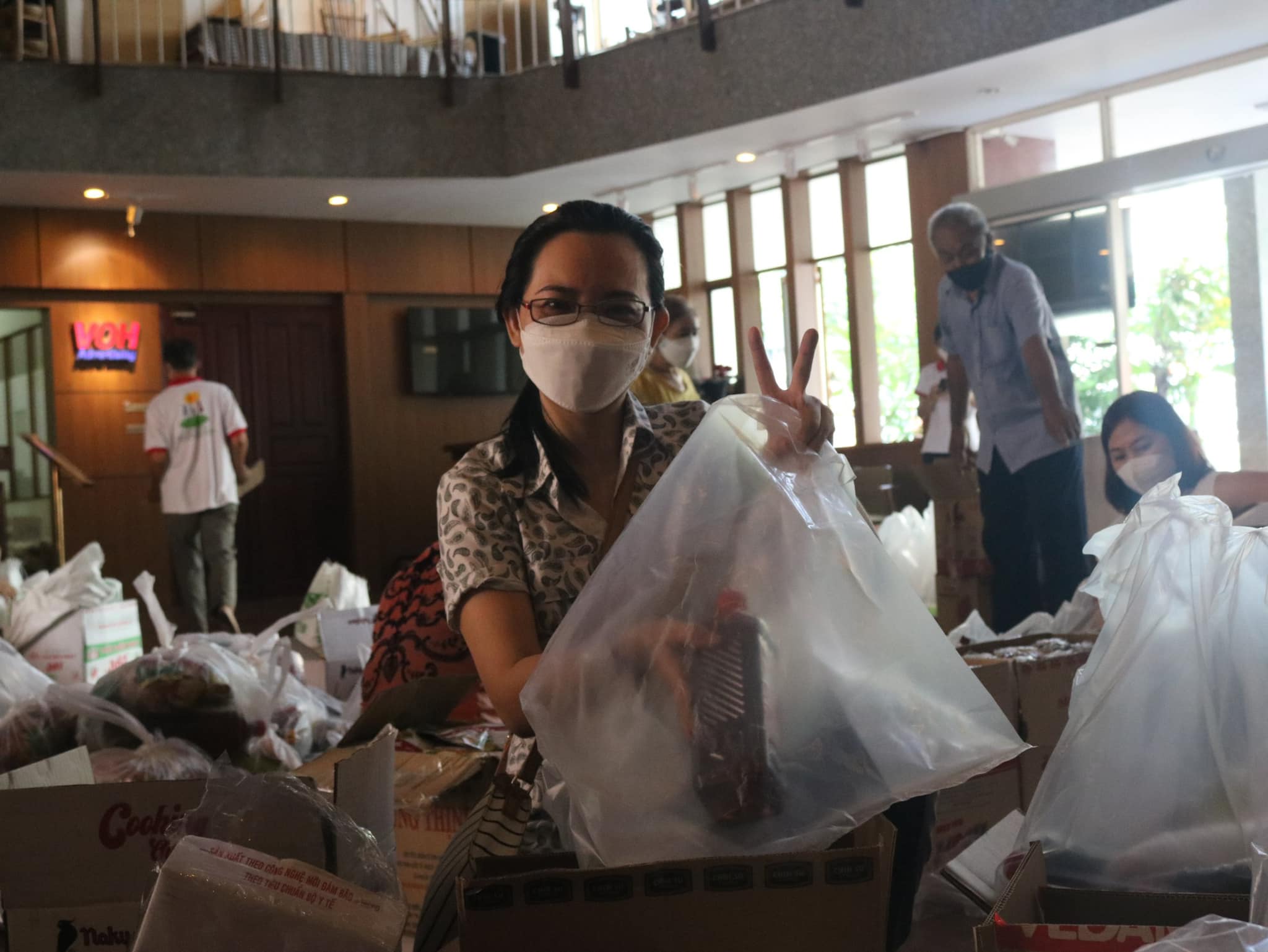 MÙA XUÂN YÊU THƯƠNG 2022 - GÓI 1000 PHẦN QUÀ TẾT