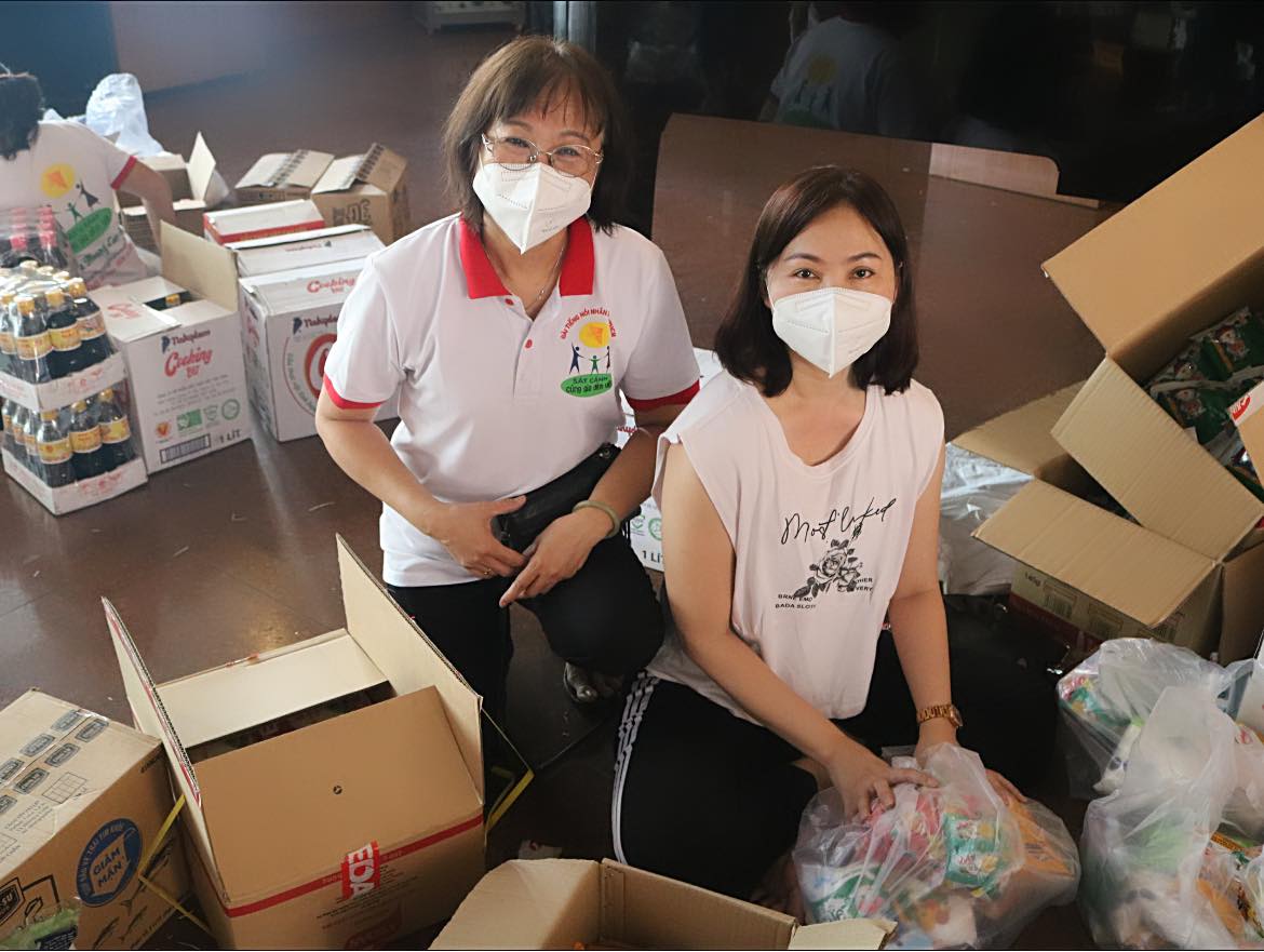 MÙA XUÂN YÊU THƯƠNG 2022 - GÓI 1000 PHẦN QUÀ TẾT