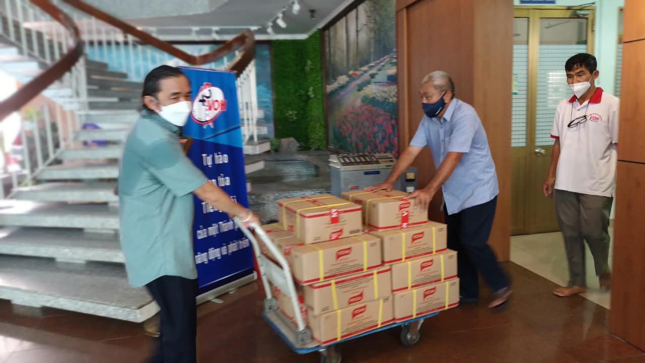 MÙA XUÂN YÊU THƯƠNG 2022 - GÓI 1000 PHẦN QUÀ TẾT