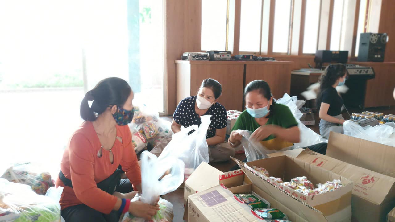 MÙA XUÂN YÊU THƯƠNG 2022 - GÓI 1000 PHẦN QUÀ TẾT