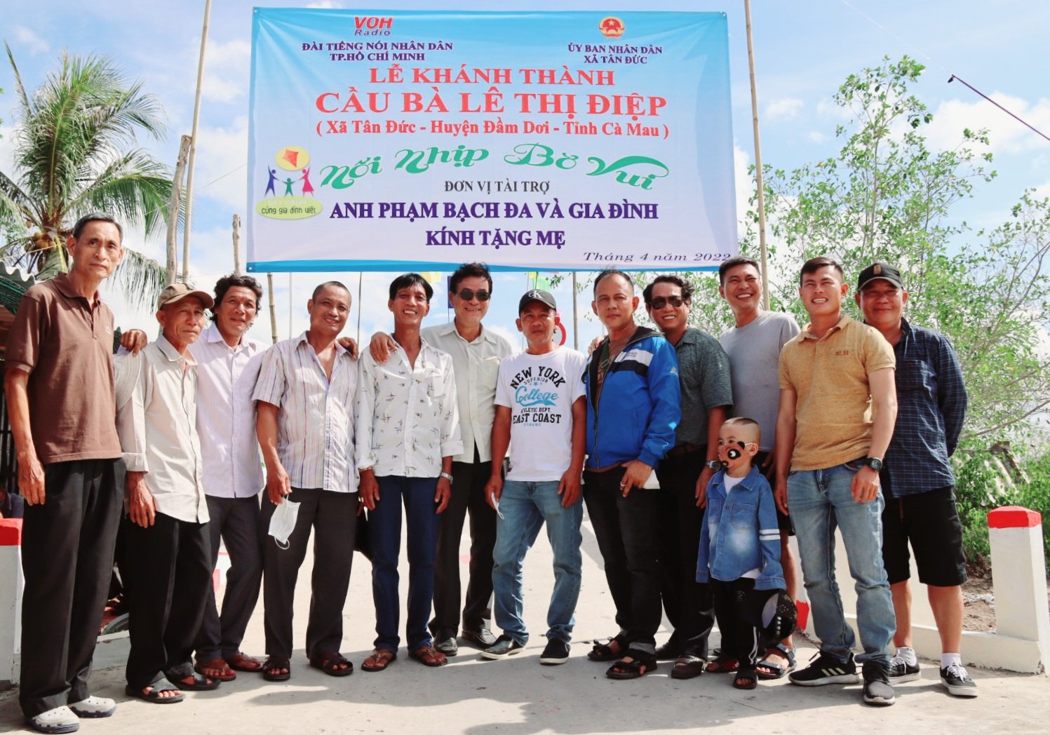 MÓN QUÀ ĐẶC BIỆT TẶNG BA MÁ