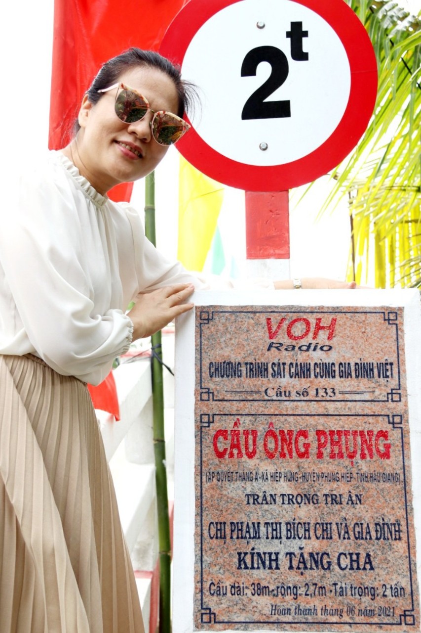 MÓN QUÀ ĐẶC BIỆT TẶNG BA MÁ