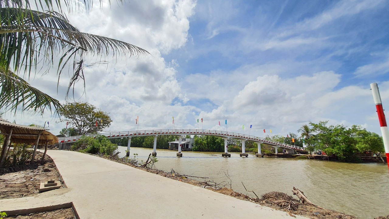 MÓN QUÀ ĐẶC BIỆT TẶNG BA MÁ