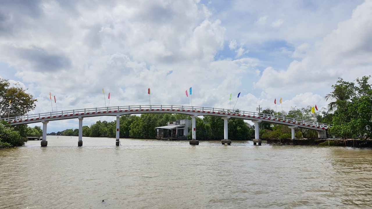 MÓN QUÀ ĐẶC BIỆT TẶNG BA MÁ