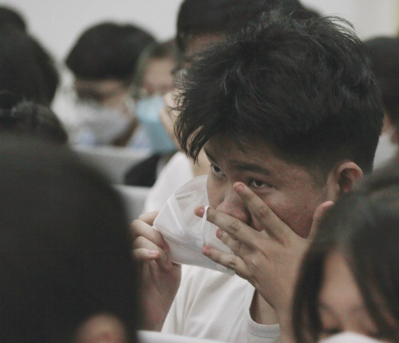 CẬU BÉ NHIỀU – BƯỚC RA TỪ CỔ TÍCH