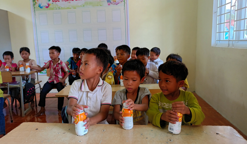 THƯ GỬI CÁC CÔ BÉ, CẬU BÉ KỲ SƠN