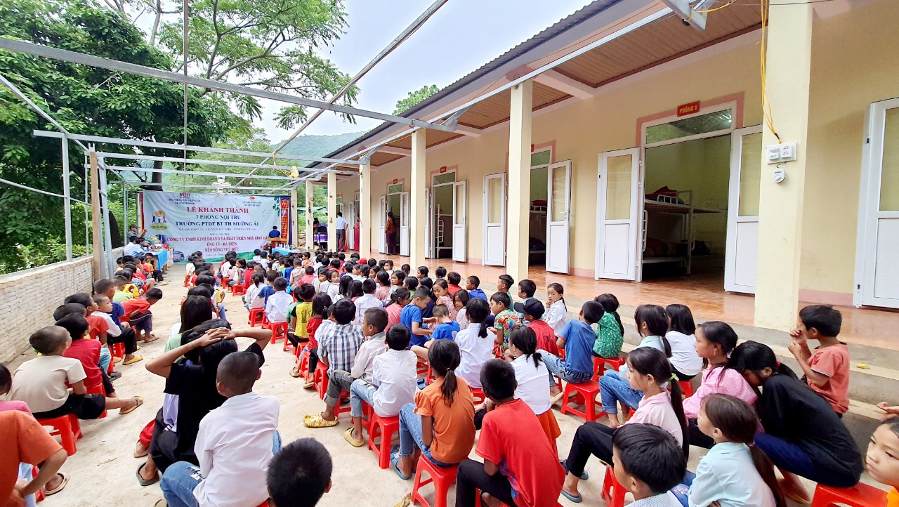 THƯ GỬI CÁC CÔ BÉ, CẬU BÉ KỲ SƠN