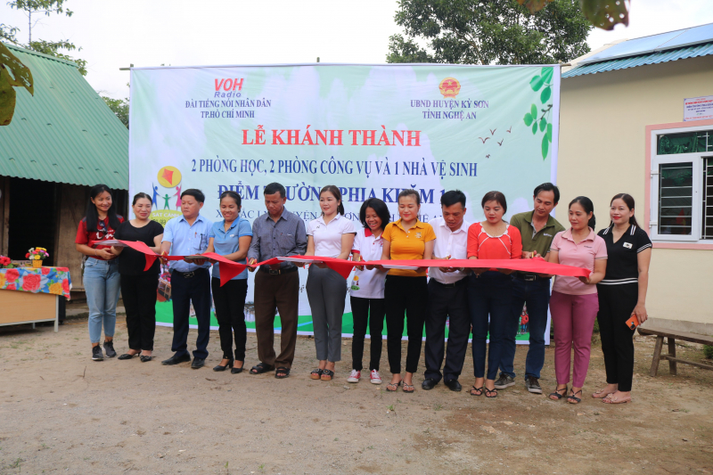 THƯ GỬI CÁC CÔ BÉ, CẬU BÉ KỲ SƠN