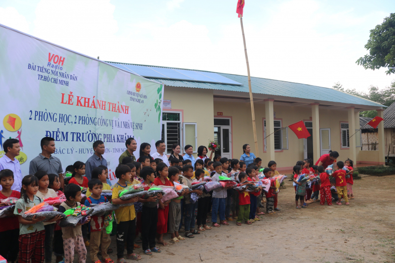THƯ GỬI CÁC CÔ BÉ, CẬU BÉ KỲ SƠN