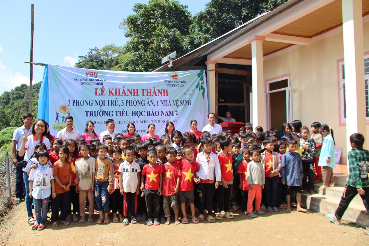 THƯ GỬI CÁC CÔ BÉ, CẬU BÉ KỲ SƠN