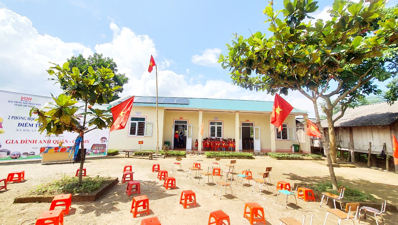 THƯ GỬI CÁC CÔ BÉ, CẬU BÉ KỲ SƠN