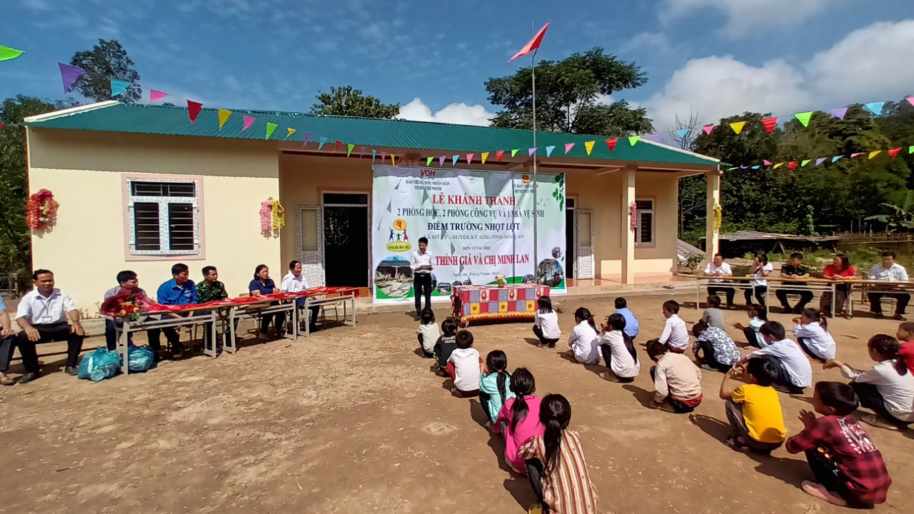 THƯ GỬI CÁC CÔ BÉ, CẬU BÉ KỲ SƠN