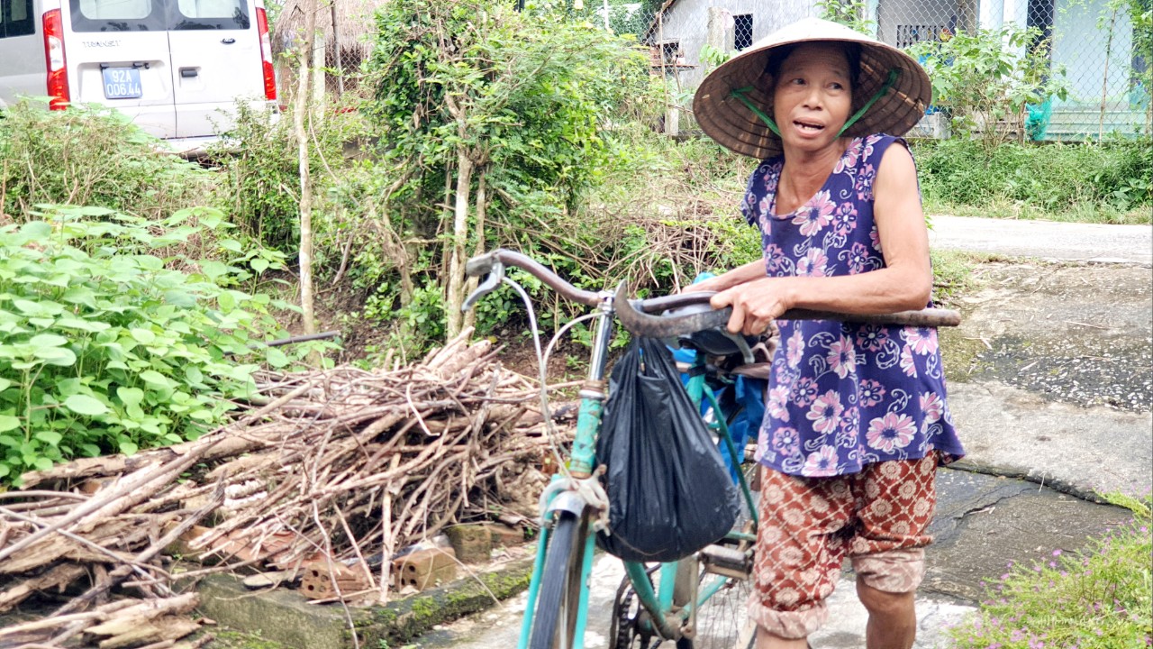 BÃO ĐÃ TAN...NHƯNG NƯỚC MẮT VẪN CÒN....