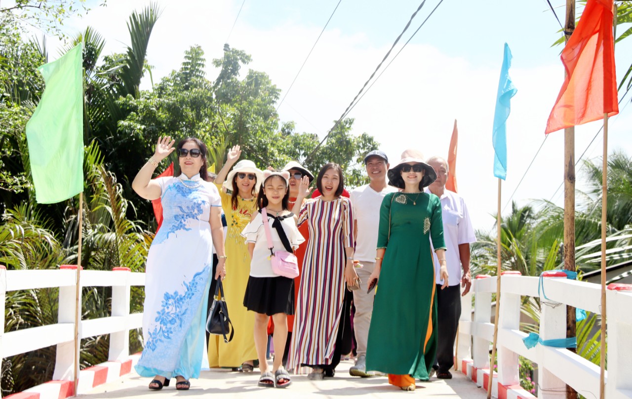 KHÁNH THÀNH CẦU ÔNG RÍP - XÃ ĐỊNH THỦY, HUYỆN MỎ CÀY NAM, TỈNH BẾN TRE