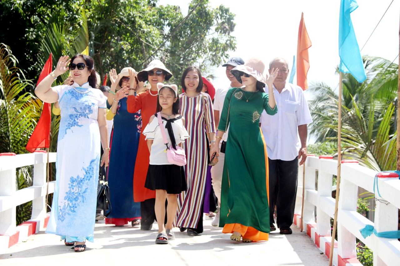 KHÁNH THÀNH CẦU ÔNG RÍP - XÃ ĐỊNH THỦY, HUYỆN MỎ CÀY NAM, TỈNH BẾN TRE