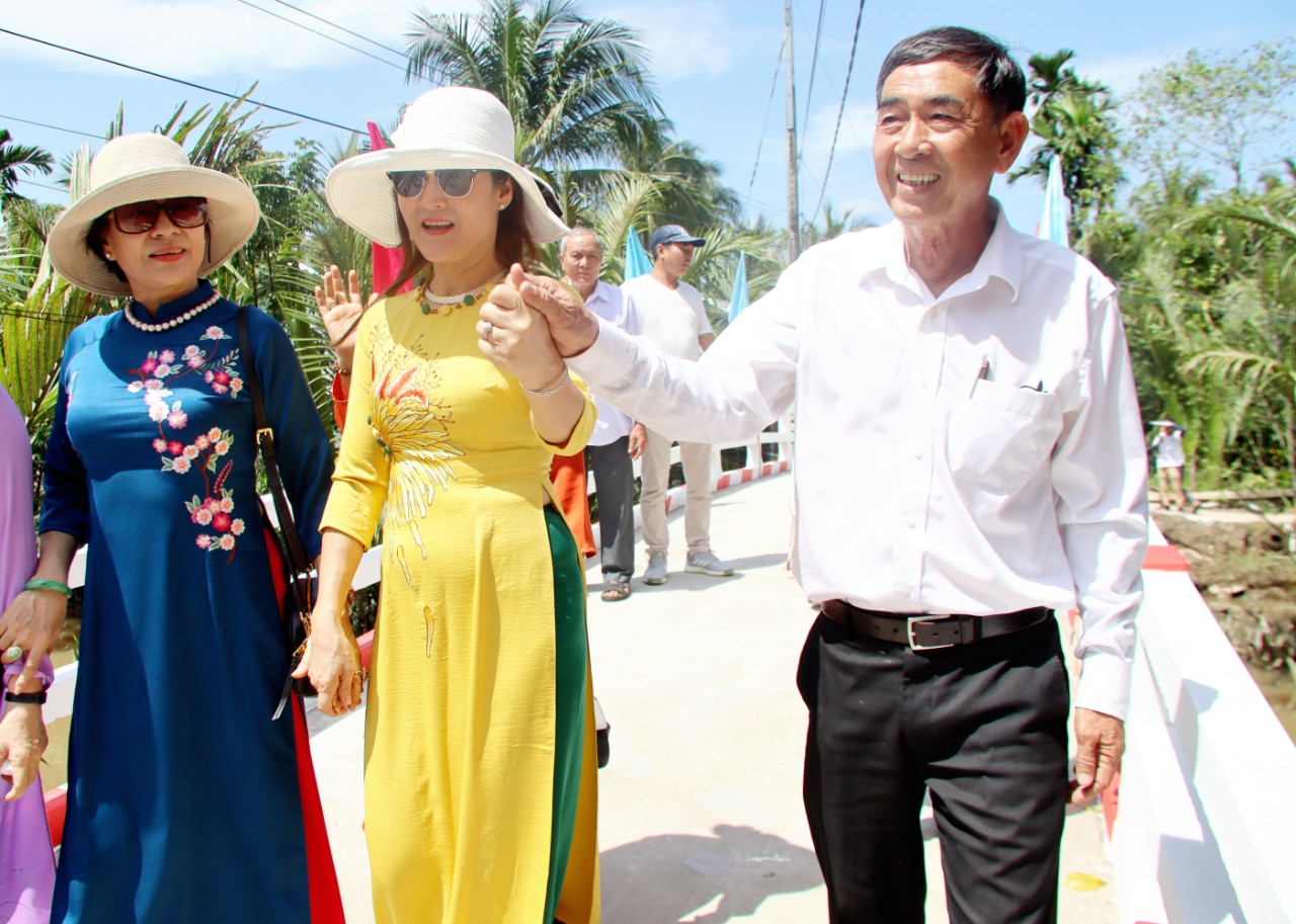 KHÁNH THÀNH CẦU ÔNG RÍP - XÃ ĐỊNH THỦY, HUYỆN MỎ CÀY NAM, TỈNH BẾN TRE