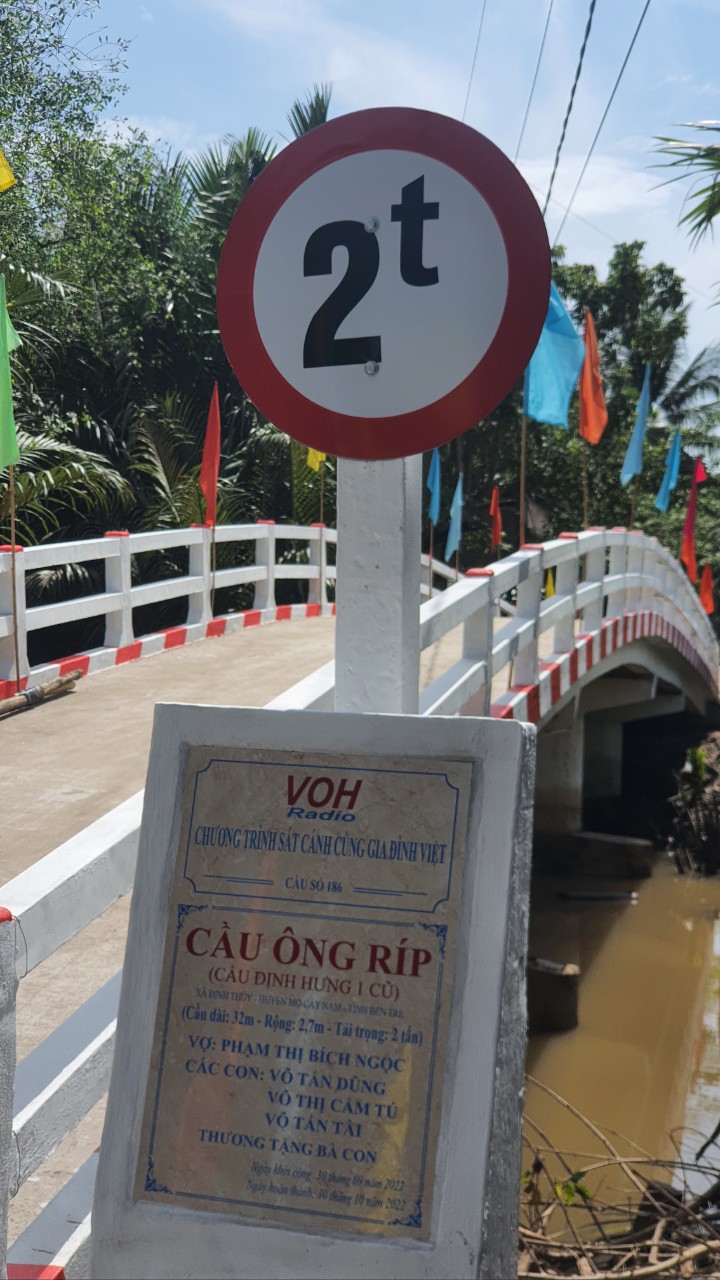 KHÁNH THÀNH CẦU ÔNG RÍP - XÃ ĐỊNH THỦY, HUYỆN MỎ CÀY NAM, TỈNH BẾN TRE