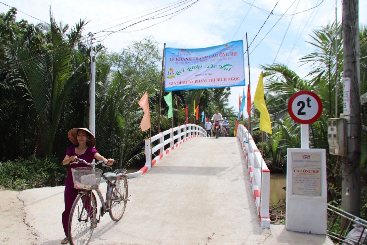 KHÁNH THÀNH CẦU ÔNG RÍP - XÃ ĐỊNH THỦY, HUYỆN MỎ CÀY NAM, TỈNH BẾN TRE