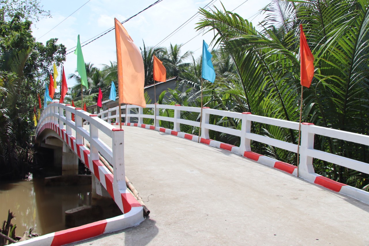 KHÁNH THÀNH CẦU ÔNG RÍP - XÃ ĐỊNH THỦY, HUYỆN MỎ CÀY NAM, TỈNH BẾN TRE