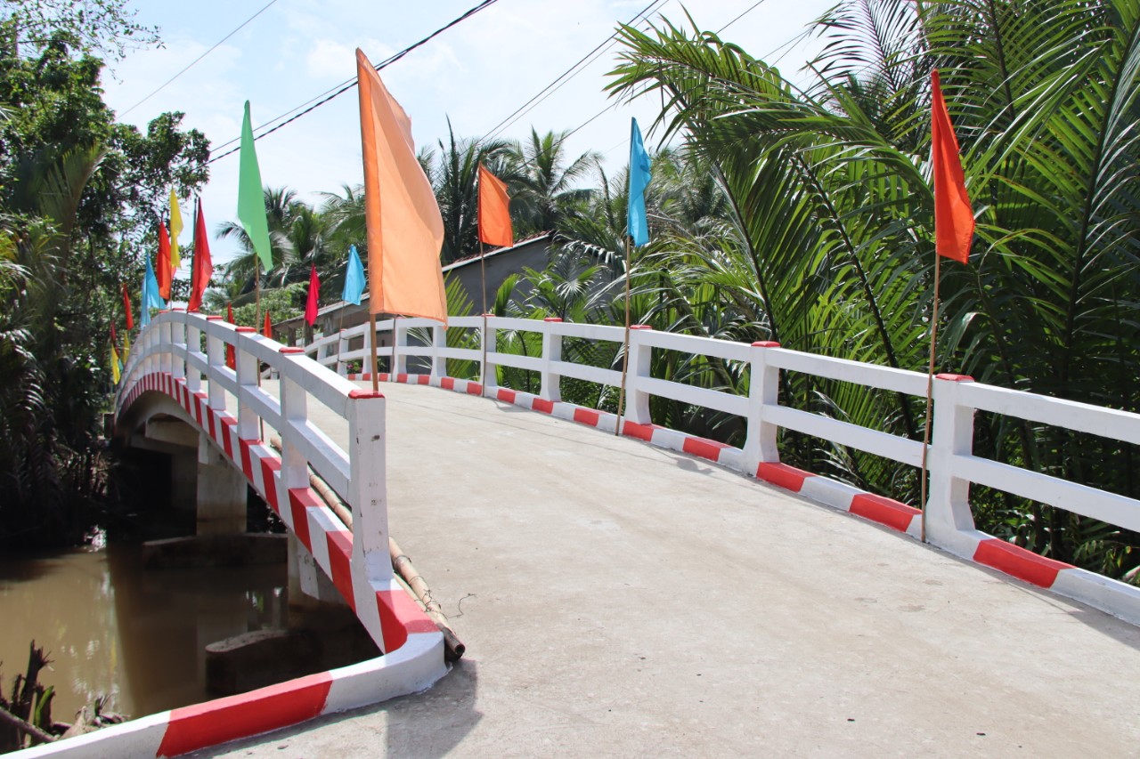 KHÁNH THÀNH CẦU ÔNG RÍP - XÃ ĐỊNH THỦY, HUYỆN MỎ CÀY NAM, TỈNH BẾN TRE