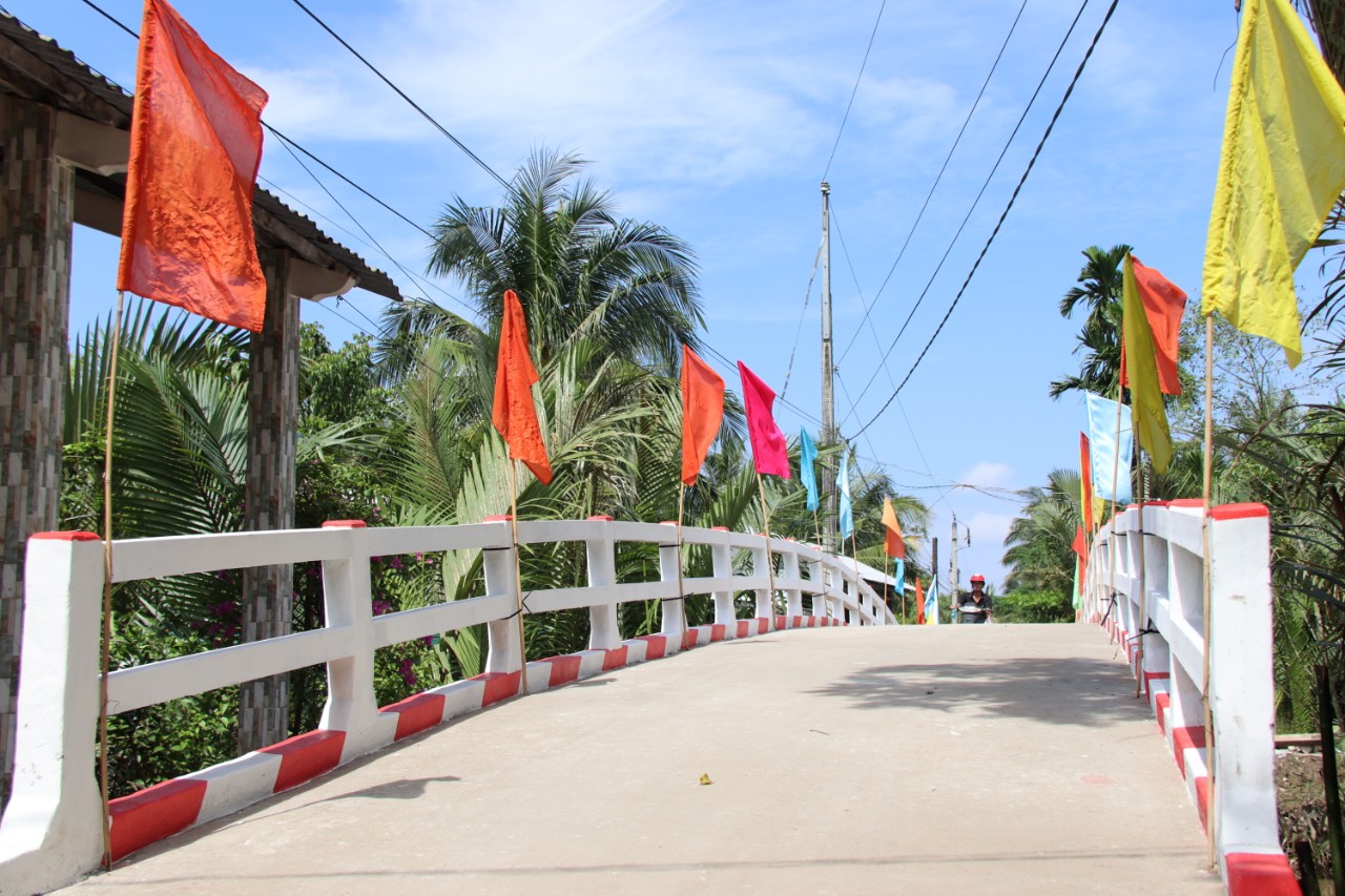 KHÁNH THÀNH CẦU ÔNG RÍP - XÃ ĐỊNH THỦY, HUYỆN MỎ CÀY NAM, TỈNH BẾN TRE