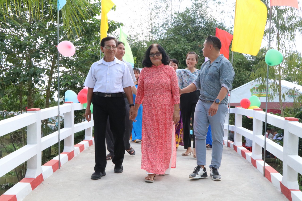 KHÁNH THÀNH CẦU HOÀNG HIỆP - XÃ MỸ HỘI, HUYỆN CÁI BÈ, TỈNH TIỀN GIANG