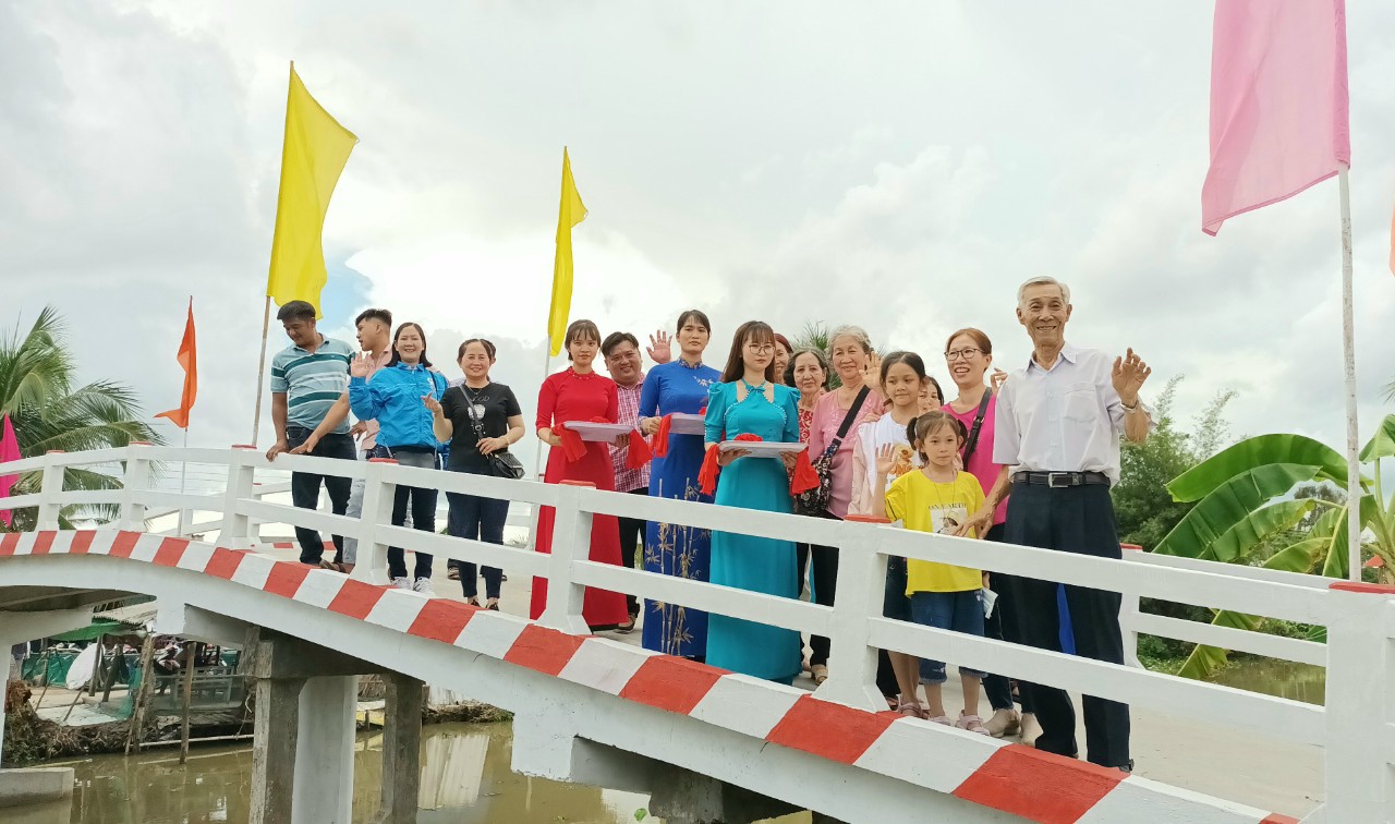 KHÁNH THÀNH CẦU ĐỊNH HIỀN 2 - XÃ VĨNH PHÚ ĐÔNG, HUYỆN PHƯỚC LONG, TỈNH BẠC LIÊU