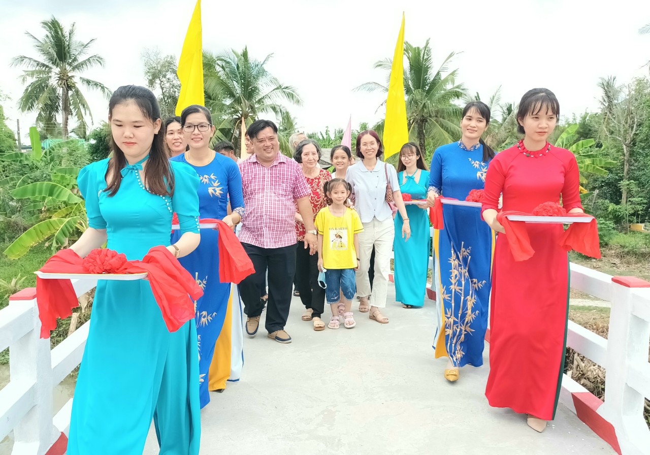 KHÁNH THÀNH CẦU ĐỊNH HIỀN 2 - XÃ VĨNH PHÚ ĐÔNG, HUYỆN PHƯỚC LONG, TỈNH BẠC LIÊU