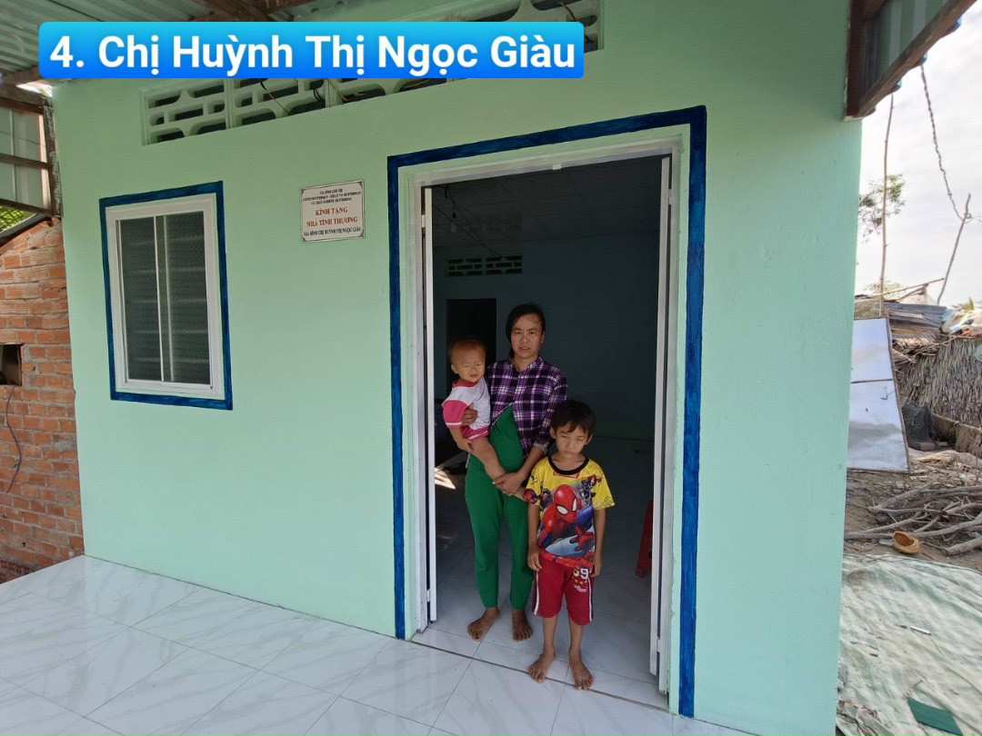5 MÁI NHÀ ấy, BÃO GIÔNG ĐÃ LÙI VỀ SAU CÁNH CỬA