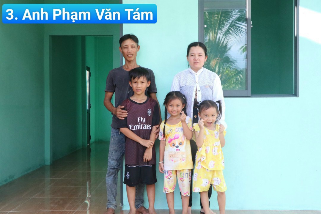 5 MÁI NHÀ ấy, BÃO GIÔNG ĐÃ LÙI VỀ SAU CÁNH CỬA