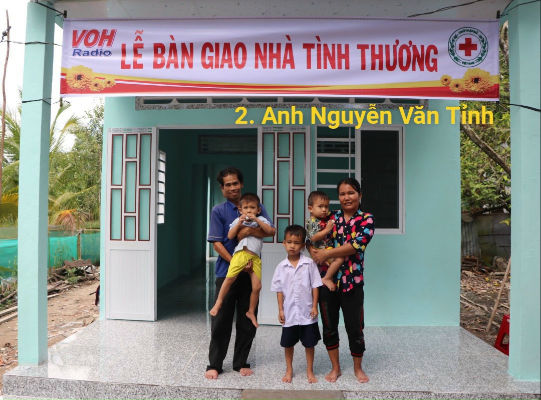 5 MÁI NHÀ ấy, BÃO GIÔNG ĐÃ LÙI VỀ SAU CÁNH CỬA