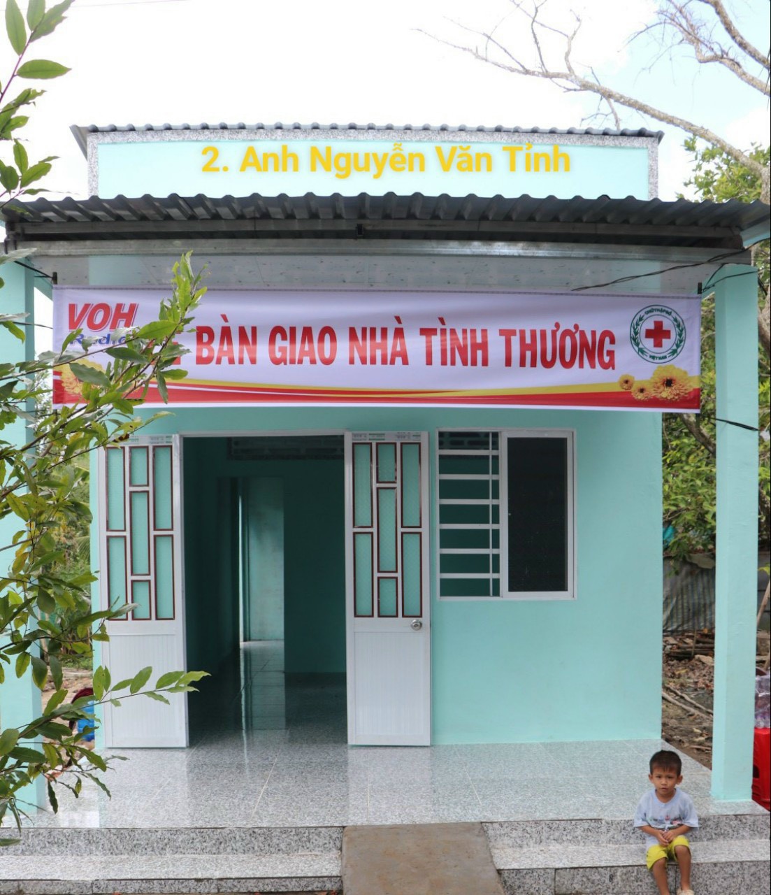 5 MÁI NHÀ ấy, BÃO GIÔNG ĐÃ LÙI VỀ SAU CÁNH CỬA