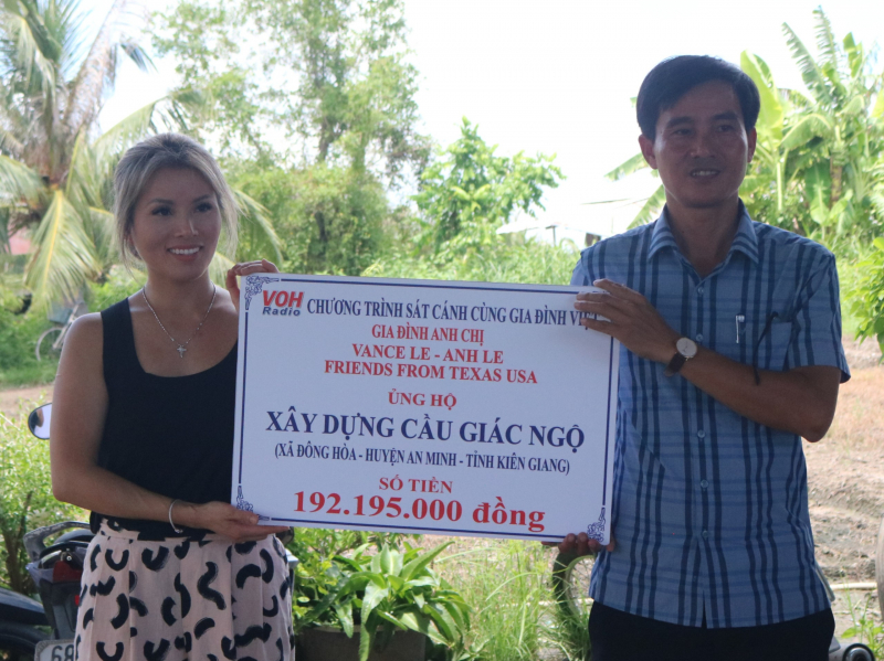 NGÀY VỀ CỦA CÔ GÁI VANCE LEE